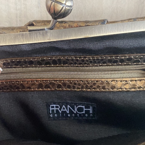Vintage Gold Franchi Collection leather clutch with chain strap - Picture 2 of 2
